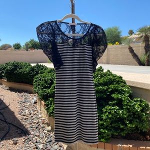 🎉 Wet Seal Lace Black Stripe Dress XS 🎉